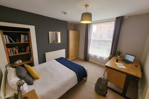 Photo of a 3 ROOMS AVAILABLE - Elysium 5 bedroom House.