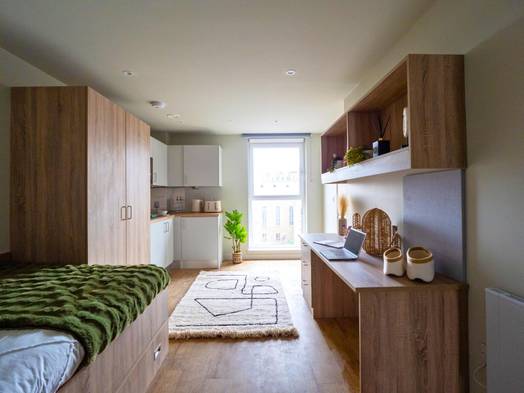 Photo of a greenmarket Studios.