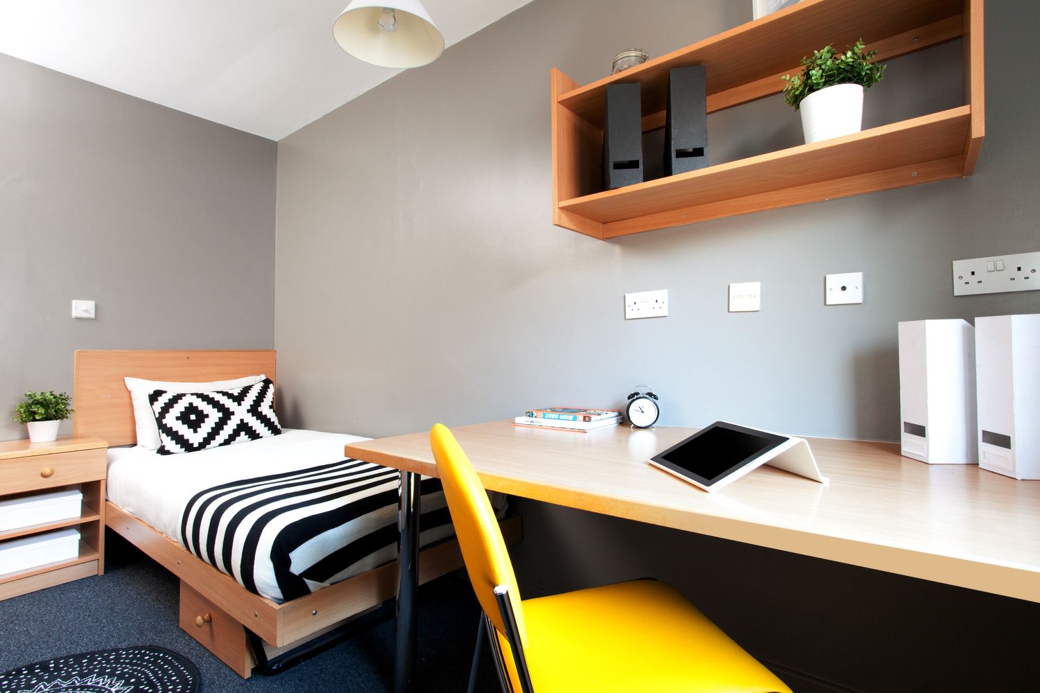 Devonshire Courtyard Student in Sheffield