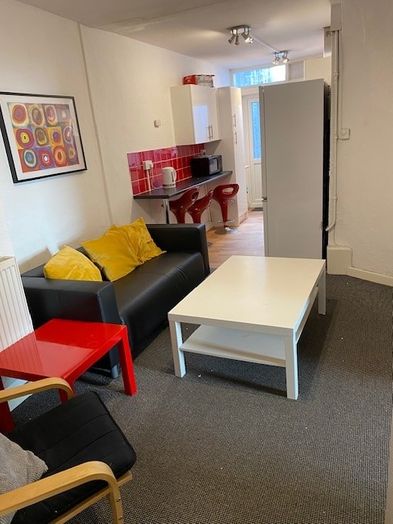 Photo of a flat 2, Radnor House.