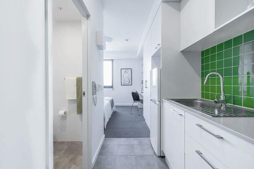 Deluxe Studio - South (High Floor)