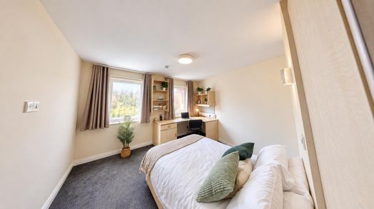 Deluxe Ensuite