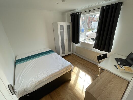 Downstairs front right double bedroom