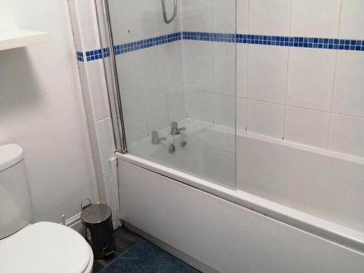 Photo of a flat 3, Radnor House.