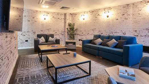 Photo of a 41 Castle Street.