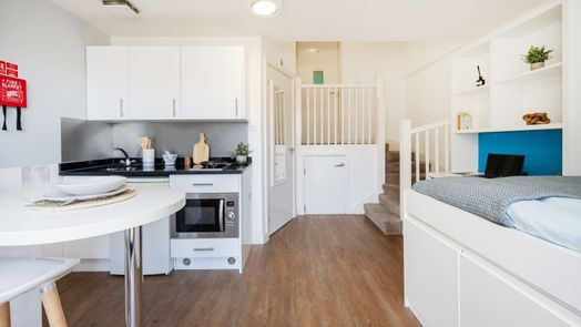 Photo of a the Colston.