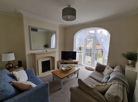 Photo of a 4-bedroom house in Stoke-on-Trent.