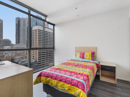 2 Bedroom Apartment - Large High Level