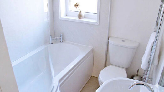 Photo of a bright, homely, and perfectly located 6-bedroom property.