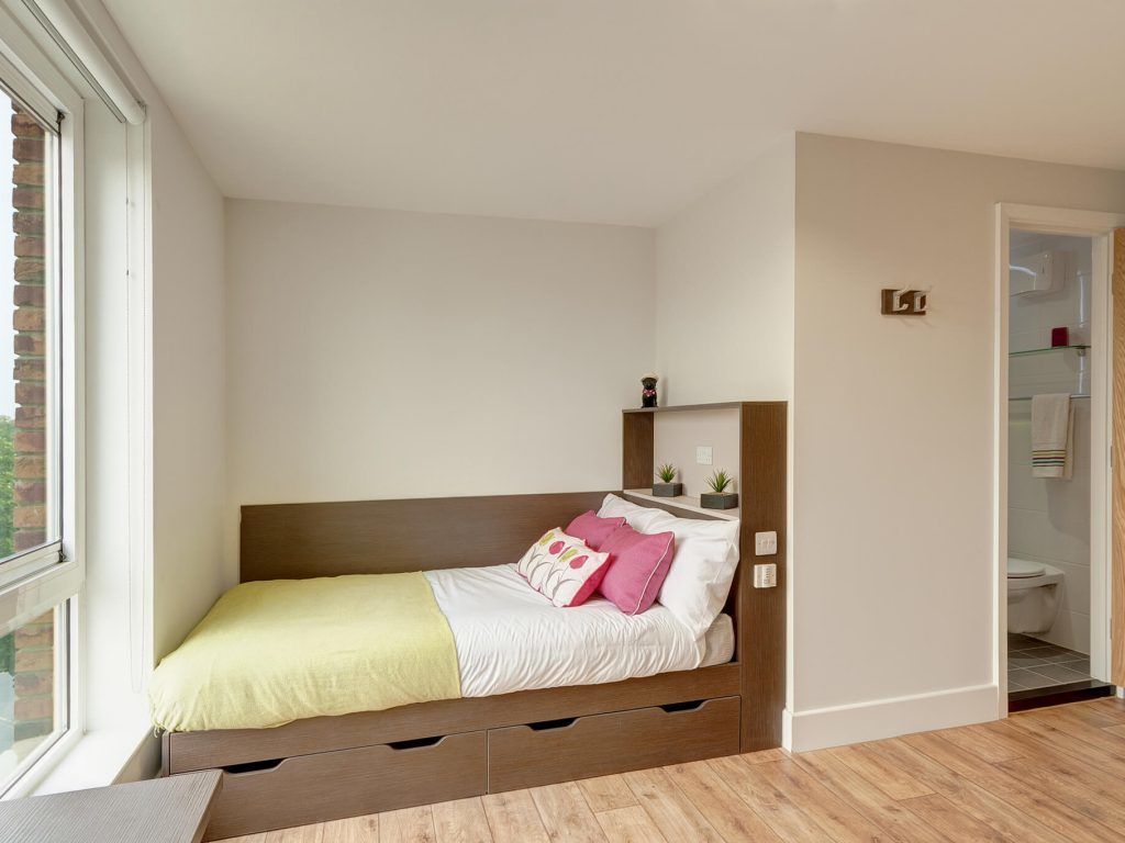 Davidson House Student in Kingston upon Thames