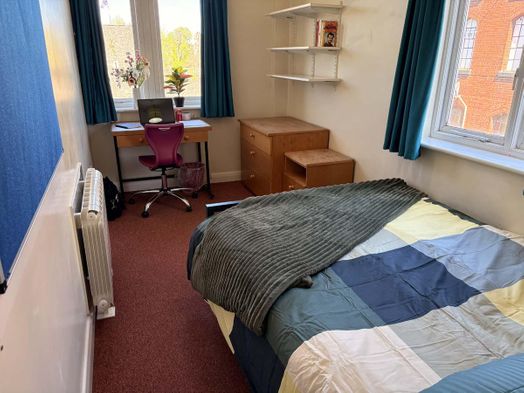 Deluxe En-Suite
