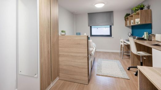 4 Bed Superior Ensuite Accessible