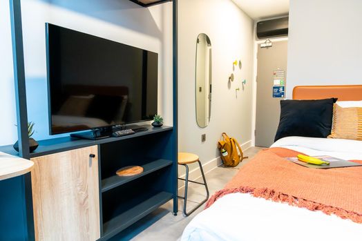 Classic Ensuite (External Facing)