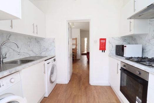 Photo of a double room - Single use in Turnpike Lane.