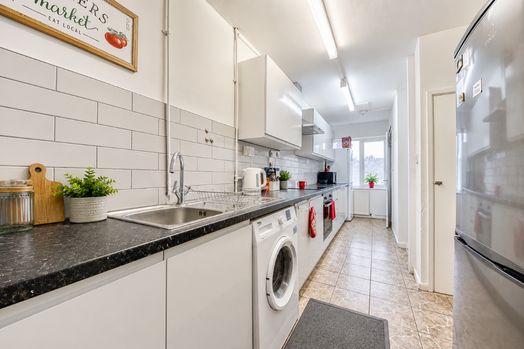 15, Tunstall Road