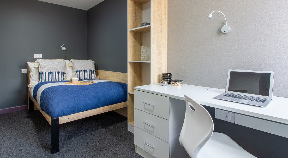 Westwood Student Mews Student in Coventry