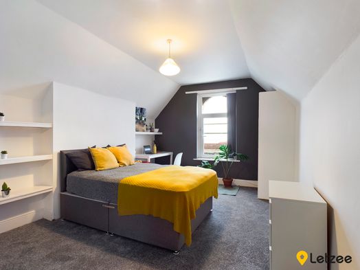 Photo of a 22 Glanmor Crescent.