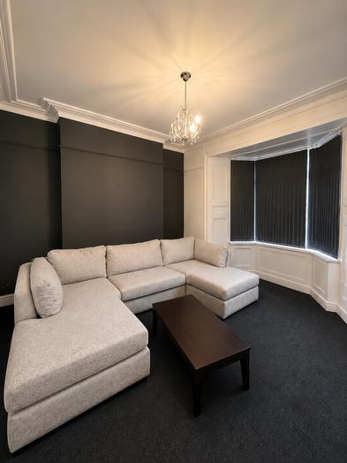 Photo of a 11 Eaton Crescent.
