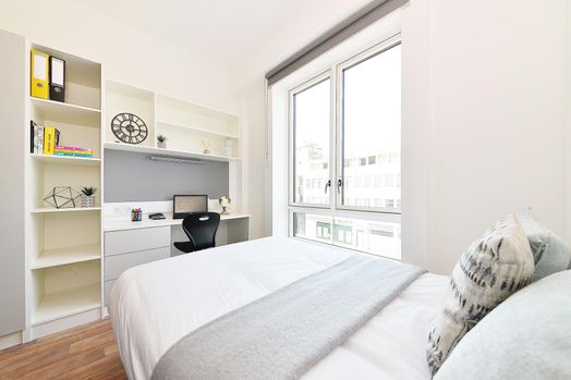 Silver Ensuite