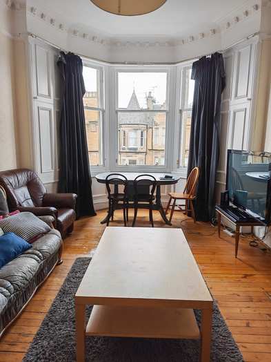 Photo of a spacious 4-Bedroom Flat to Let – Marchmont Road, Edinburgh.