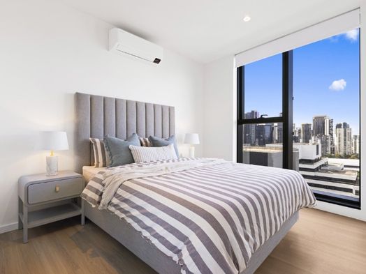 2 Bedroom, 2 Bathroom Apartment with 1 Study Nook (Furnished)