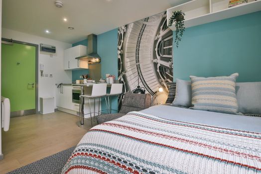 Classic Bigger Studio