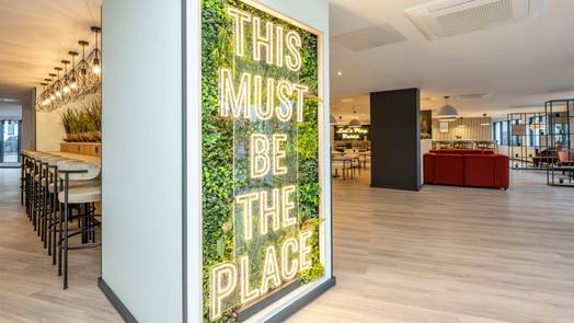 Photo of a renslade House.