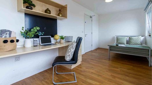 Platinum Ensuite