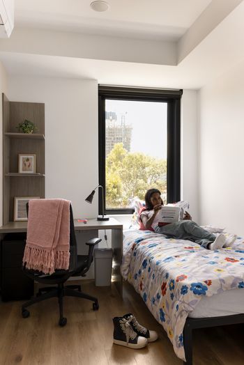 5 Bed Ensuite Apartment