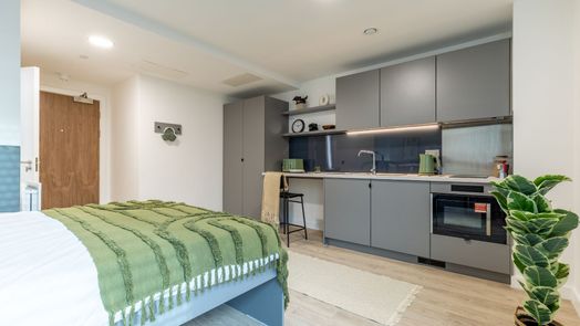 Accessible Premium Studio
