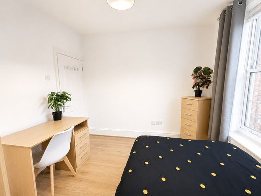 Photo of a 5 Pegwell House.