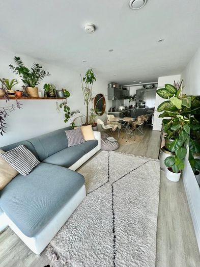 Photo of a stunning One-Bedroom flat near Canary Wharf.