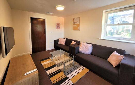 Photo of a flat 1, 42 North Road, Lancaster, LA1 1NY.