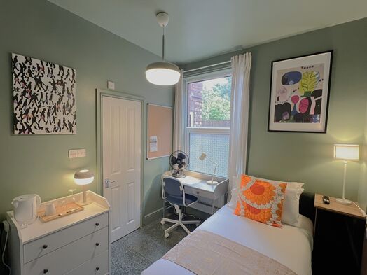 Photo of a melbury Rooms & Studios.