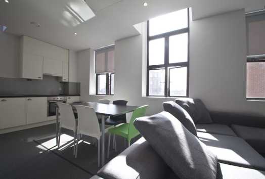 Photo of a ensuite room in a student hall in Leeds.