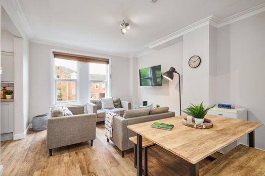 Photo of a flat B 40, Delph Lane.