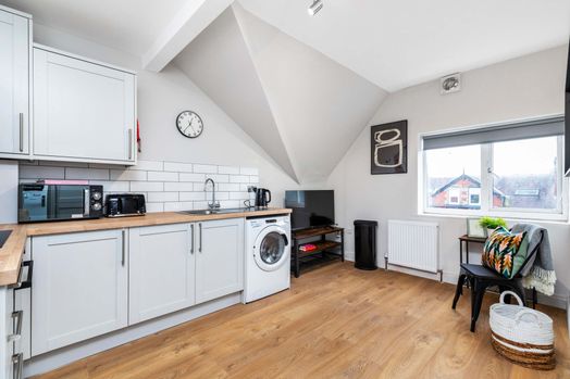 Photo of a flat 3 66, Headingley Mount.