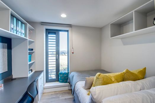 Gold Two Bed En Suite