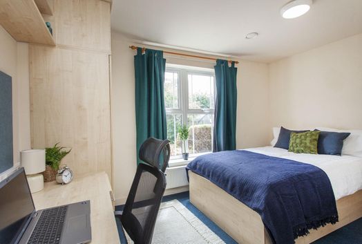 Deluxe Ensuite
