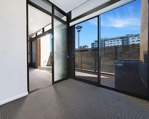Photo of a belong Waterloo – Luxury 3 Bedroom Apartment Near UNSW, USYD & UTS.