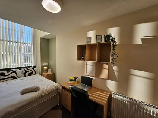 Photo of a flat 1, 5 Queen Street, Lancaster, LA1 1RS.