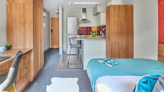 Accessible Classic Studio