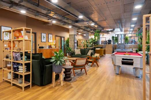 Photo of a canvas Bristol.