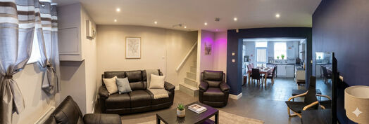 Photo of a 6-BED ENSUITE HOUSE!.