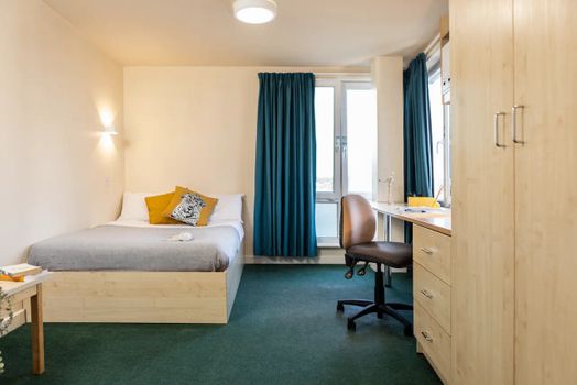 En suite Rooms (Double Bed) – Gold