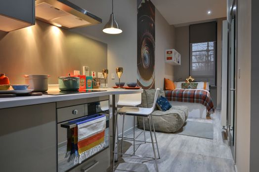 Classic Smaller Studio - Churchyard View