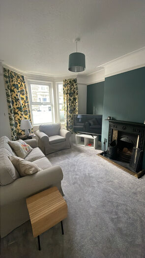 Photo of a house for 2 tenants in Oldfield Park .