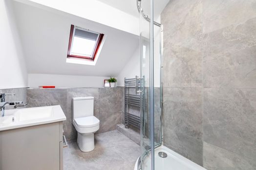 Photo of a flat 3 66, Headingley Mount.