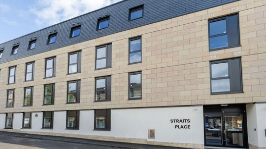 Straits Place