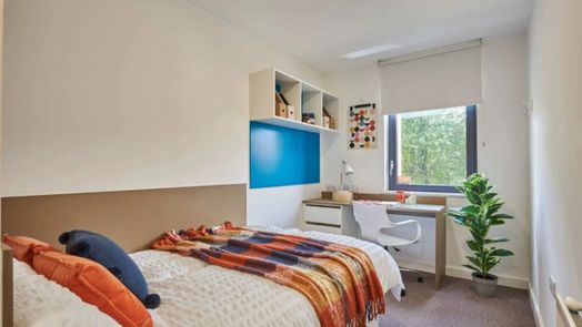 2 Bed Apartment